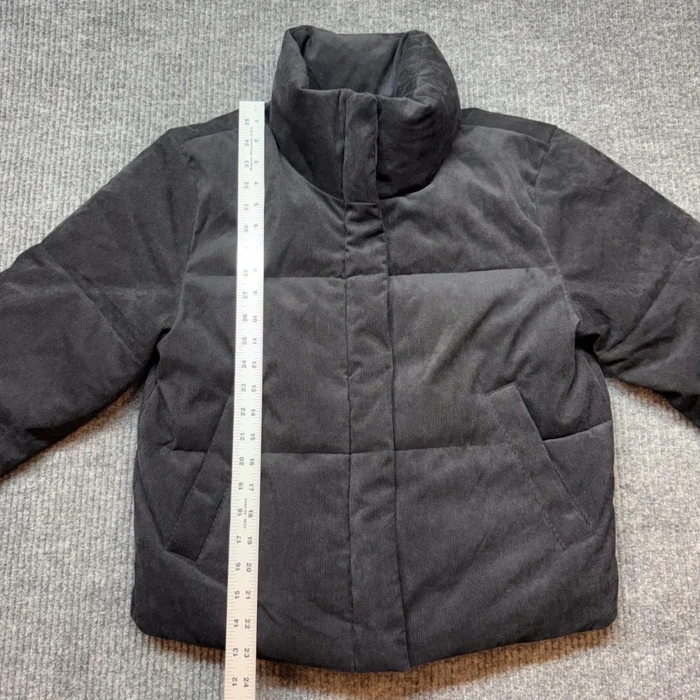 Levi's Black Corduroy Puffer Jacket Mens Small Gorpcore Casual Chic Utility Coat